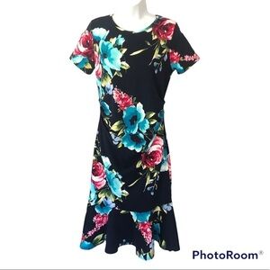 My Bump short sleeve ruffle bottom navy blue floral maternity dress Size medium